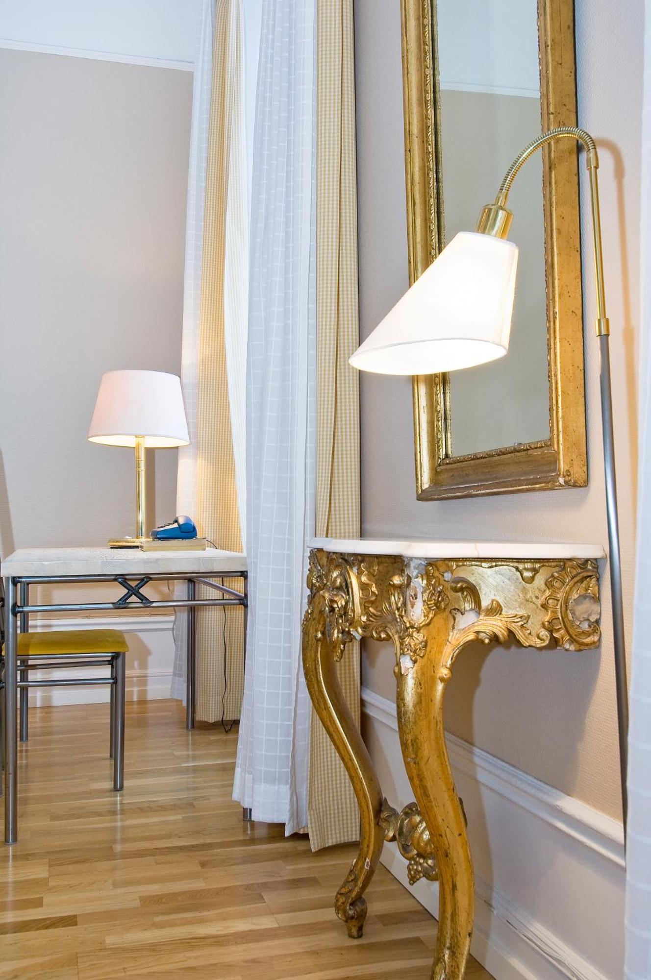 Grand Hotell Hoernan Uppsala Buitenkant foto